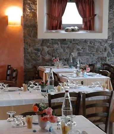 Farmház Rimaggiori Country & Restaurant *